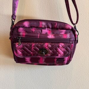 LUG “SWITCH” CROSSBODY. Maroon and pink. Crossbody or belt bag. RFID